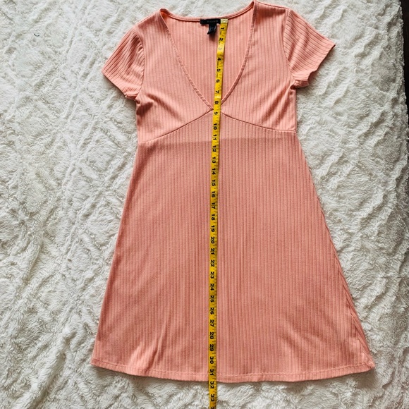 Forever 21 empire waist dress in a peach color M - Picture 6 of 7